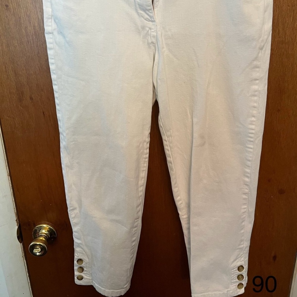 Charter Club Cream Classic Fit Capris